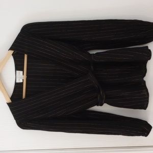 JUN & IVY Wrap Long-Sleeve Black and Gold Striped Blouse Top Size Small